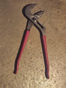 Vintage New Britain P-33 14" Groove Joint / Water Pump Pliers - Made In USA - Picture 1 of 4
