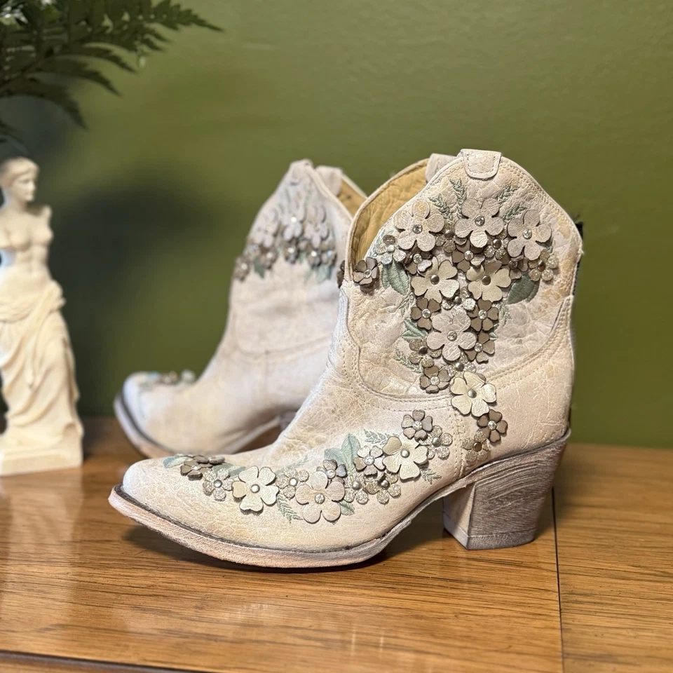 Botines Corral para mujer con superposición floral A3678 talla W 9,5 nuevos sin caja Foto 1 de 4