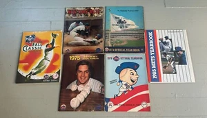Lot of 6 NEW YORK METS Official Yearbooks 1971 1974 1975 1976 1985 +2000 Program - Picture 1 of 24