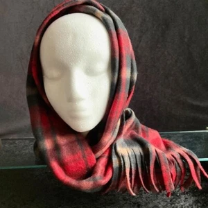 Soft, Plaid Scarf - Picture 1 of 3