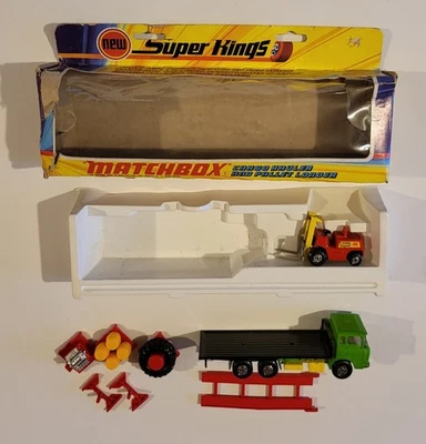 Rare vintage Matchbox Superking K20 Cargo Hauler pallet loader FACTORY ERROR! - Image 1 of 4