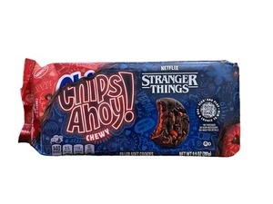 CHIPS AHOY! X Stranger Things Chewy Chocolatey Strawberry-Flavored Filled Cookie - Picture 1 of 3