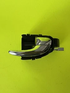 JAGUAR X-TYPE Right FRONT DRIVER DOOR HANDLE - Picture 1 of 3