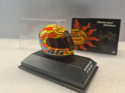HELMET V.ROSSI GP 500 2001 397010046 1/8 Minichamps - Immagine 1 di 4