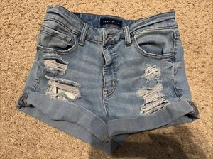 Teen Girl Jean Shorts Size 8 - Picture 1 of 2