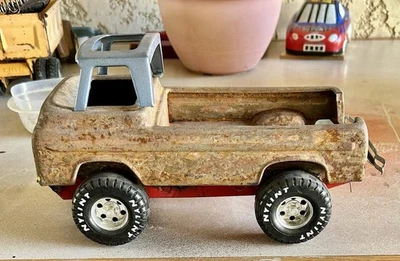 Nylint Ford Econoline Custom 4 X 4 Rustic Pick Up Truck ￼ - Image 1 of 4