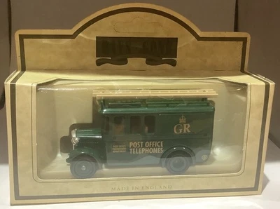 BOXED Lledo Days Gone 1932 Dennis Limo - GPO Telephones - Damaged Box - Image 1 of 4