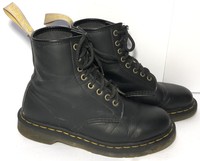 Dr Martens 14045 Black Vegan Leather 