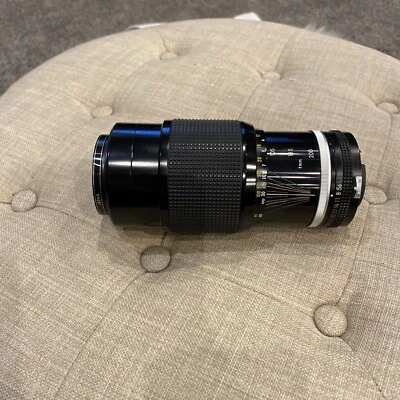 Nikon Nikkor AF 80-200 mm 1:4.5 ED Zoom Lens (1986) - Image 1 of 4