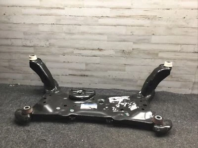 Подрамник поперечный для передней ходовой части Ford 15–19 LLINCOLN MKC  - Изображение 1 из 4