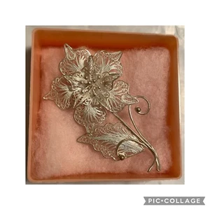 Vintage 925 Sterling Silver Intricate Detailed Filigree Flower Brooch Pin - Picture 1 of 3