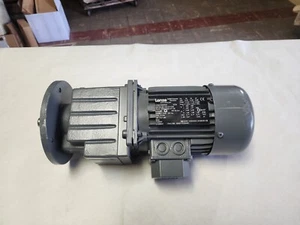 Lenze Gear Motor 3-Mot EN6004 .45 kw/.6hp GST04-2MVCK-071C32 Motor MDEMAX 071-32 - Picture 1 of 6