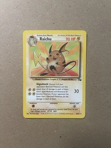 Raichu 29/62 No Holo Raro Fósil Set 1999 WOTC Tarjeta Pokémon De Colección Casi Como Nueva - Imagen 1 de 4