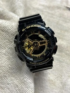 Reloj Casio G Shock WR20bar 5146 GA-110GB Negro Dorado Buen Estado - Imagen 1 de 7