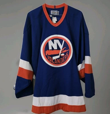New York Islanders CCM Center Ice 80`s NHL Hockey Jersey Size 48 Fight Strap - Image 1 of 4