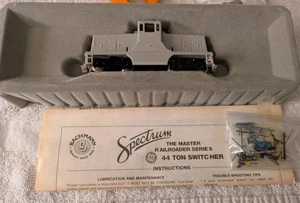 Bachmann Spectrum HO Undecorated GE 44 ton switcher #41-0808-D2 NIB - Picture 1 of 5