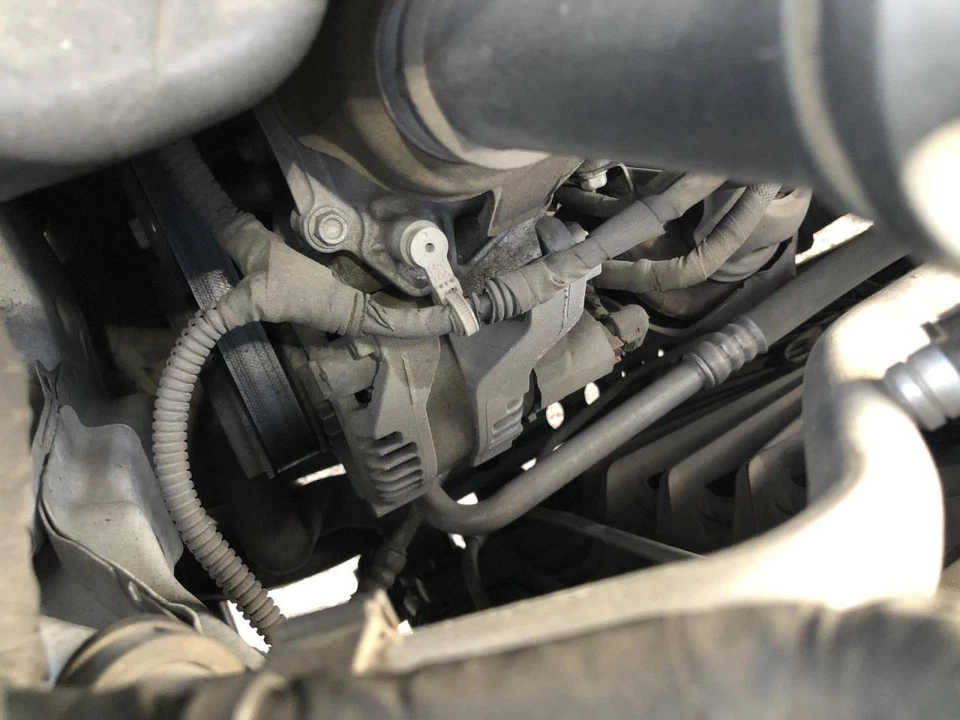 2018 GMC Acadia Alternator 155 Amp Opt KW8 Used 139K Miles OEM 945763 - Image 1 of 1