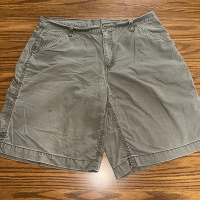 Faded Glory Cargo Shorts Mens Size 38 Military Green Baggy Y2K Grunge - Image 1 of 4