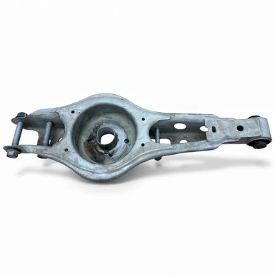 Chevrolet Malibu 2016-25 tracción delantera trasera lado derecho brazo de control inferior percha resorte OEM Foto 1 de 3