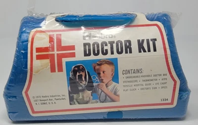 Vintage Hasbro Doctor Vet Kit 1970 Toy #1334 Red White Blue Made in USA Sealed - Image 1 of 4
