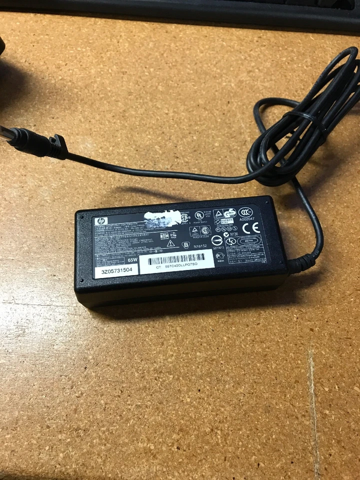 Genuine HP 18.5 V Compaq AC Power Adapter PA-1650-02C - P.N. 239704-001 - Image 1 of 1