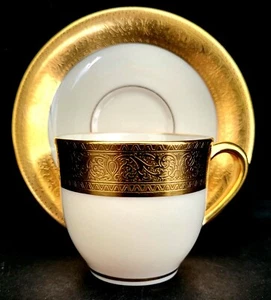 LENOX WESTCHESTER TAZA Y PLATILLO DEMITASSE ORO EN RELIEVE M139 RARO - Imagen 1 de 7