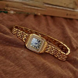 Women's Waterproof Watch With Inlaid Rhinestone - Picture 1 of 5