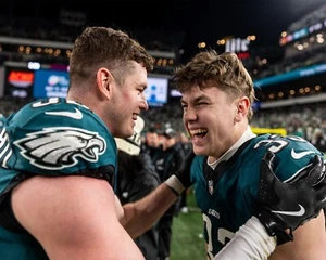 Foto de Reed Blankenship y Cooper DeJean Campeones de la NFC Philadelphia Eagles 8x10 NFL - Imagen 1 de 1