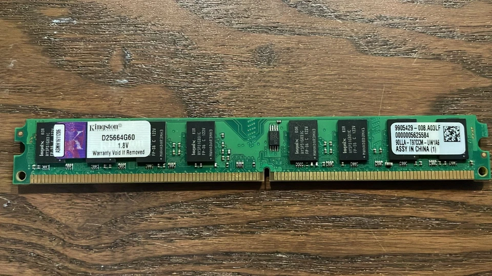Kingston D25664G60 – 2 GB DDR2-800 / 1.8 V / CL6 / PC2-6400 – Usata e Testata - Immagine 1 di 1