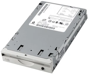 Zip Drive Iomega Z250Atapi 250Mo Ide 3.5'' 30982602 - Afbeelding 1 van 2