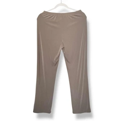 Chicos EasyWear Pants 0 / 4 Short Beige Pull On Stretch Straight Leg Lounge - Image 1 of 4