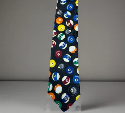 Gravata de bolas de bilhar – multicolorida – 100% poliéster – marca viciante 🎱 - Imagem 1 de 2