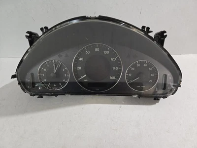 2003-2005 Mercedes-Benz E320 спидометр приборной панели ID 2115408411 *примечание * - Изображение 1 из 4