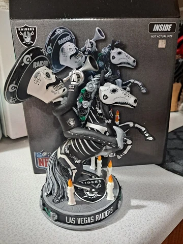 Las Vegas Raiders FOCO  Calavera Bobblehead Limited Edition # Out Of 522 Cover