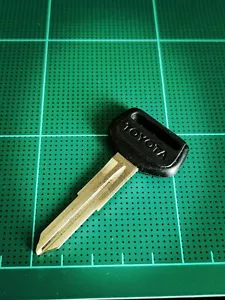 2 X FOR HILUX TOYOTA SPARE KEY UNCUT BLANK HILUX LN95-111 KZD130-205 2PCS - Picture 1 of 1