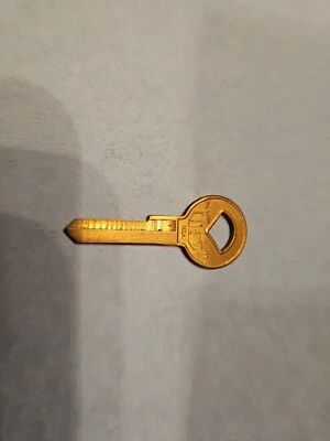 NORS CURTIS H17 Brass Blank Key (1) - Image 1 of 4