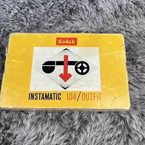 De Colección Kodak Instamatic 104 Cámara Color Conjunto Caja Original No Seguro de Funcionamiento - Imagen 1 de 9