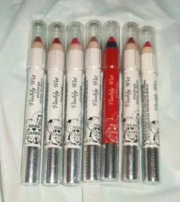 Lápiz labial HARD CANDY visiblemente húmedo sorprendentemente brillante 0,11 oz ELIGE EL COLOR ABAJO Foto 1 de 2