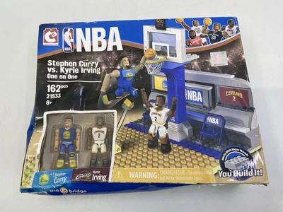 NBA The Bridge Stephen Curry vs. Kylie Irving—One on One Foto 1 de 4