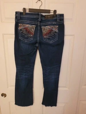 BOTA JEANS MISS ME TIRO MEDIO Talla 33 DOBLADILLO CRUDO 35x29 Bolsillos Pluma Ala Foto 1 de 4