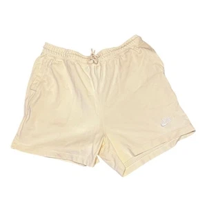 Nike Club Fleece Shorts Pale Yellow/Cream Size M - Picture 1 of 6