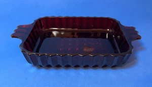 Bonito plato vintage de nuez de caramelo Starburst Relish de vidrio rojo rubí Anchor Hocking - Imagen 1 de 15