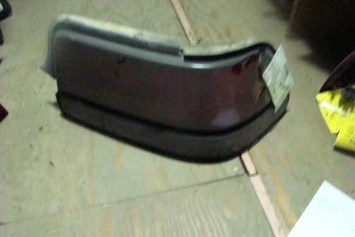 Однотонный задний фонарь для пассажира без объектива Le подходит для 88-89 GRAND PRIX 36274 - Изображение 1 из 4