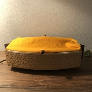 Vintage Cosmopolitan Electric Automatic Bun Warmer  Top &Wicker Model WB-2 - Picture 1 of 14
