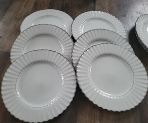 6 Platos de Cena J & G MEAKIN Clásicos Blancos Acanalados Cheltenham Borde Plateado INGLATERRA - Imagen 1 de 10
