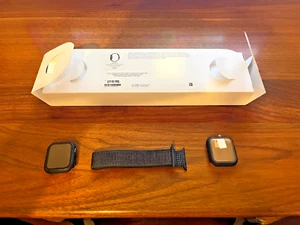 Apple Watch Series 6 A2291 40mm GPS Black Case and Black Sport Band - Picture 1 of 6