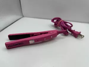 Mini plancha de cerámica rosa enchufable Ged Travel - Imagen 1 de 5