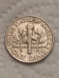 1988 p Roosevelt dime off center error  - Picture 1 of 2