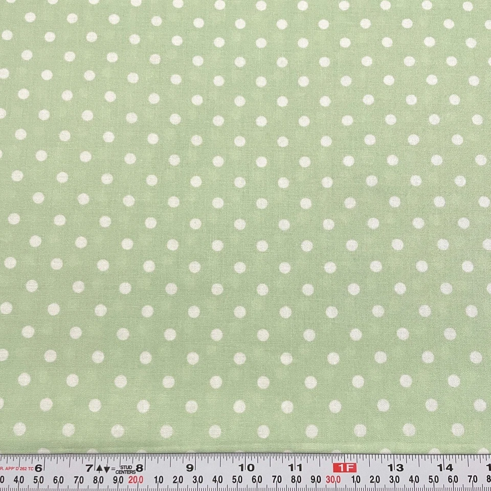 Baby Bunting de Benartex lunares en tela de algodón verde por media yarda Foto 1 de 2