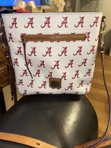 Dooney & Bourke Alabama Football Crimson Tide Umhängetasche Reißverschluss - Bild 1 von 5